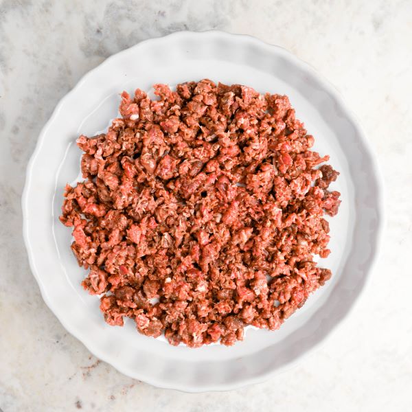 How to Cook Ground Beef for Cats (3 Ways)